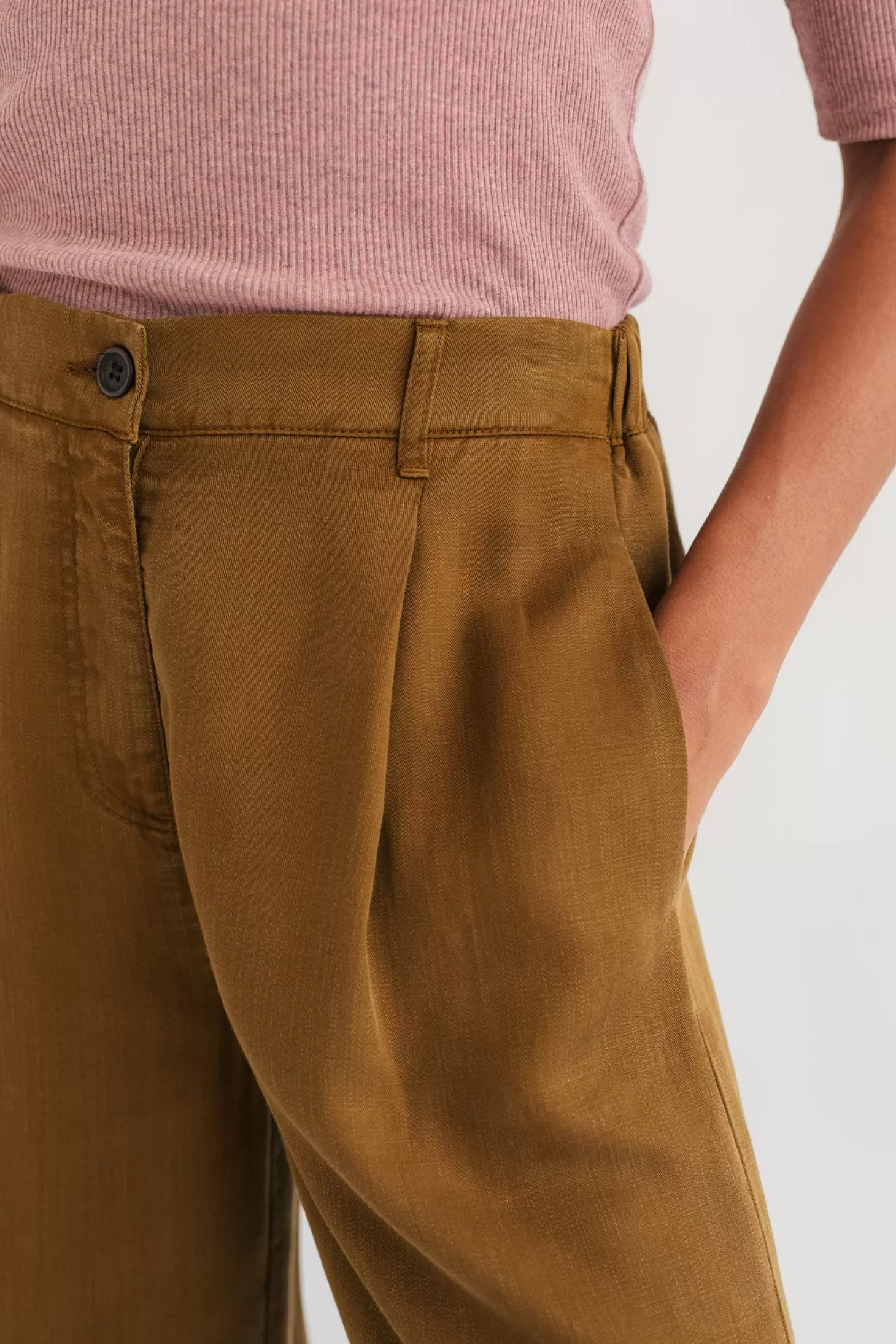 Sale Twothirds Nanpu-Dusty Ochre